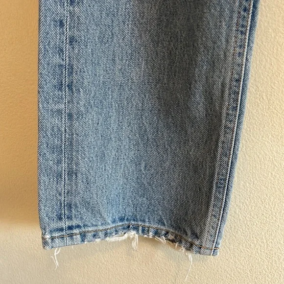 AGOLDE 90’s Distressed Jeans | Size 26 - Picture 10 of 15